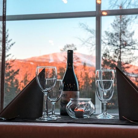 Hotel Yllaesrinne Юллясярви Экстерьер фото
