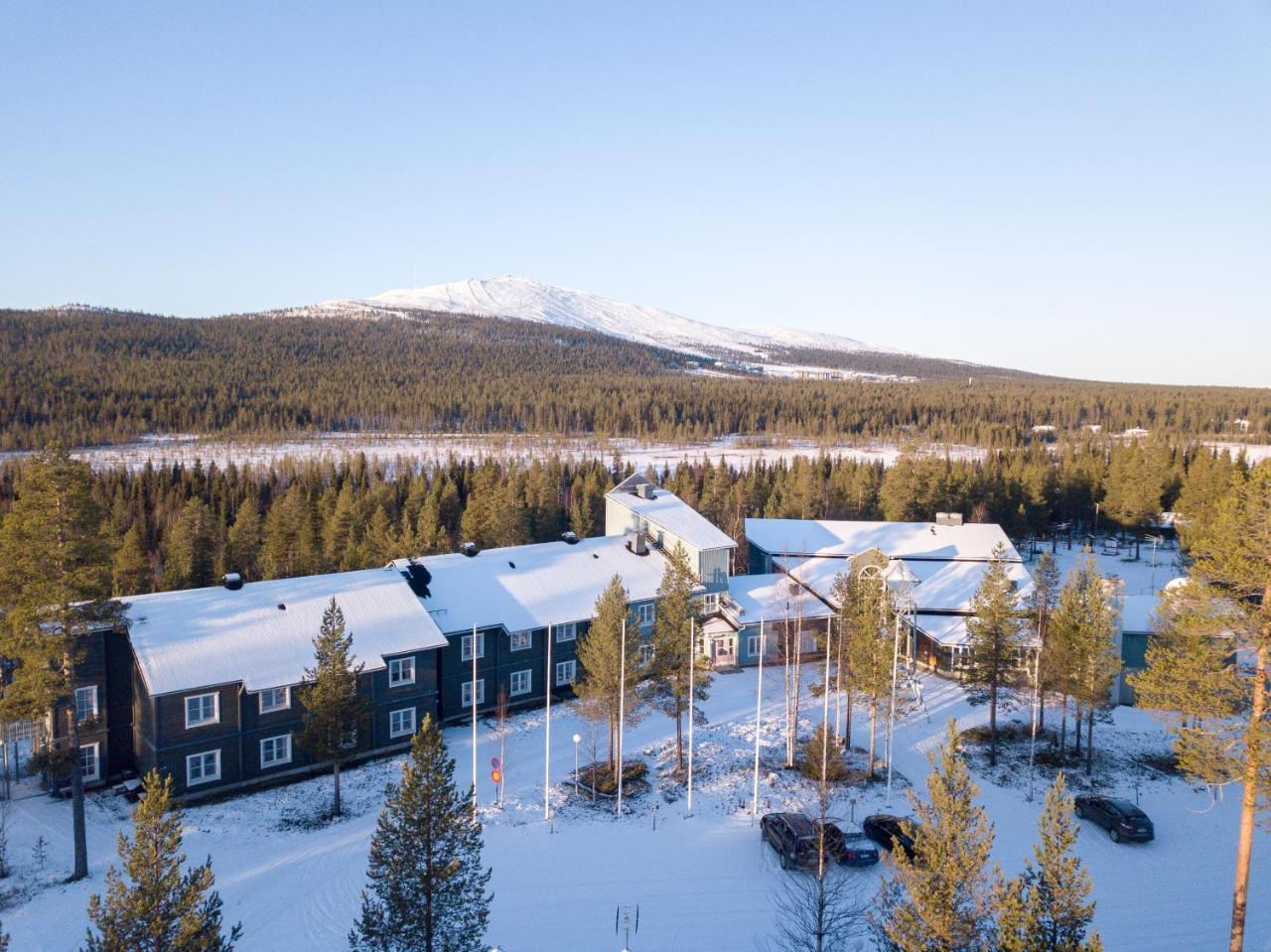 Hotel Yllaesrinne Юллясярви Экстерьер фото