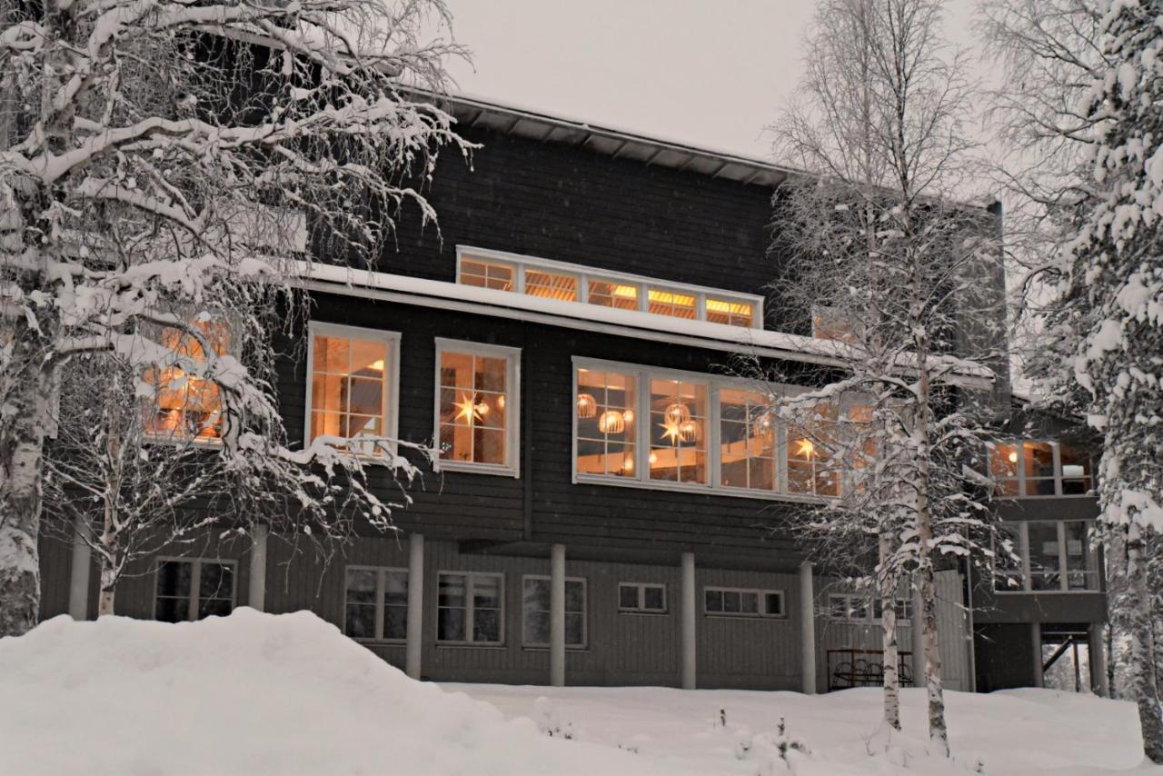 Hotel Yllaesrinne Юллясярви Экстерьер фото
